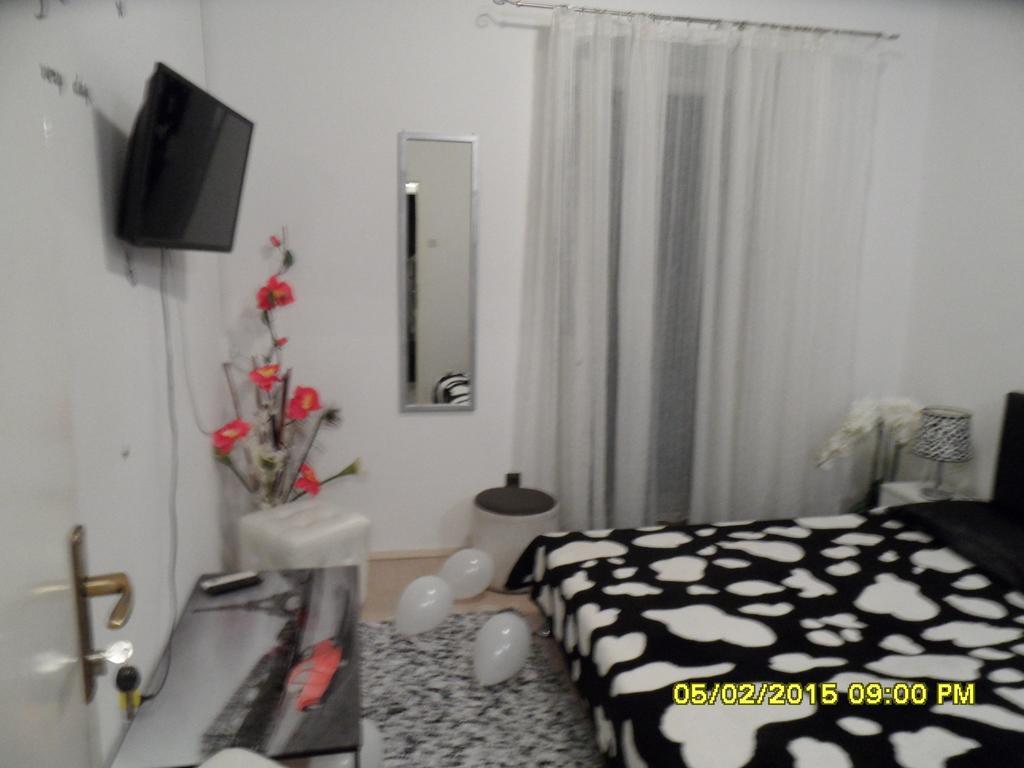 Rooms And Apartment Stambuk Split Bilik gambar