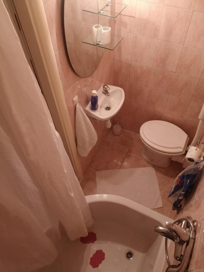 Rooms And Apartment Stambuk Split Luaran gambar