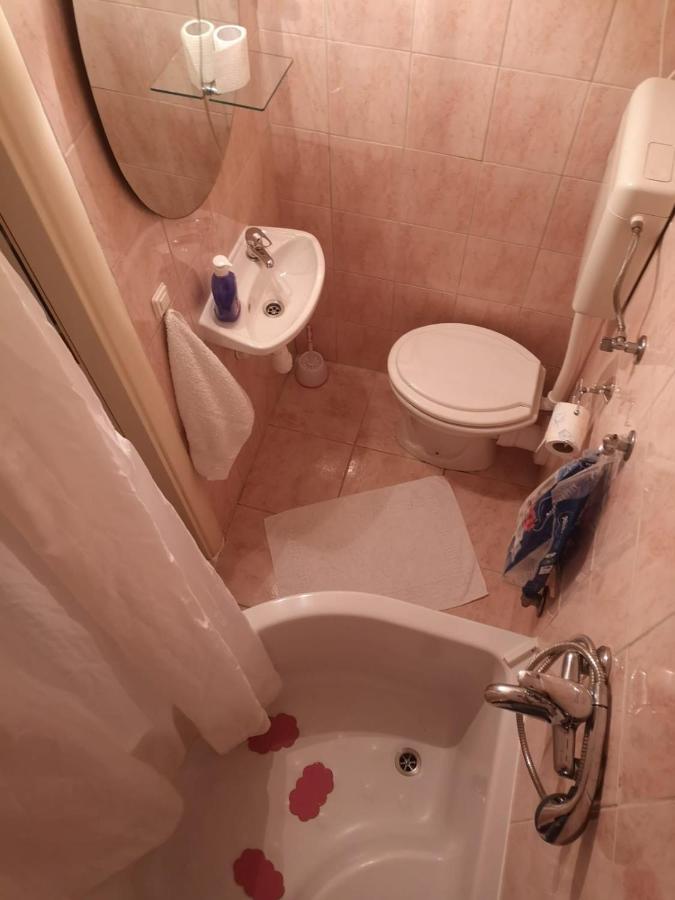 Rooms And Apartment Stambuk Split Luaran gambar