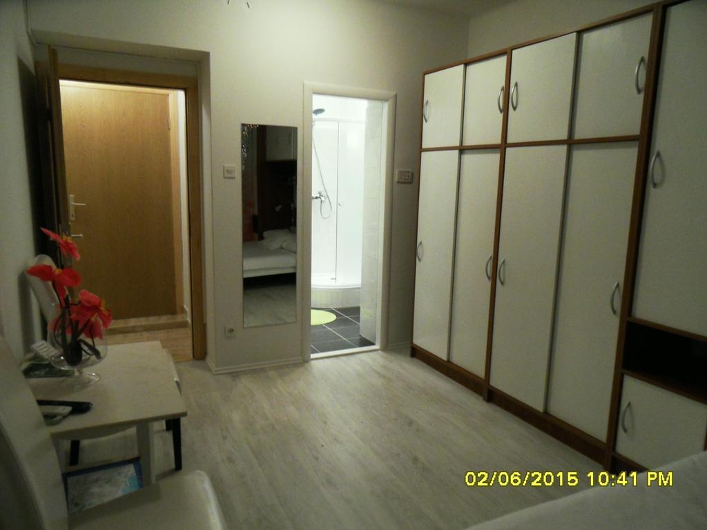 Rooms And Apartment Stambuk Split Luaran gambar