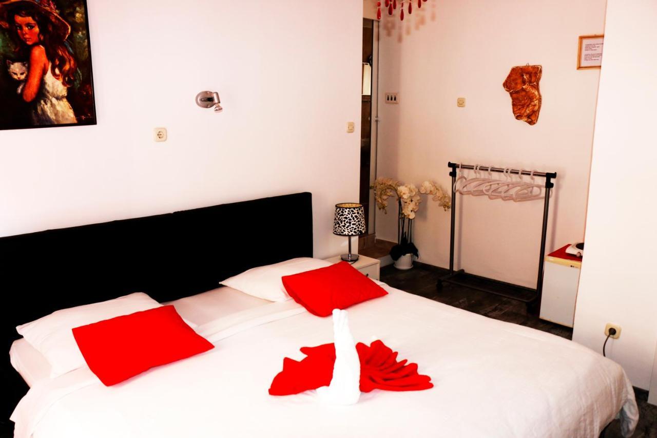 Rooms And Apartment Stambuk Split Luaran gambar